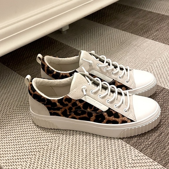 Michael Kors Shoes - Michael Kors Oscar lace up printed shoes